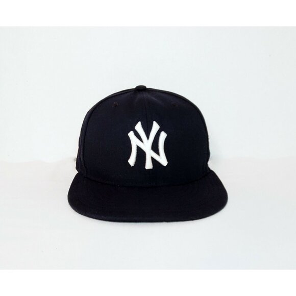 Dark Navy Blue 59fifty New York Yankees Hat. Size 7 1/8 New Era - Picture 1 of 7